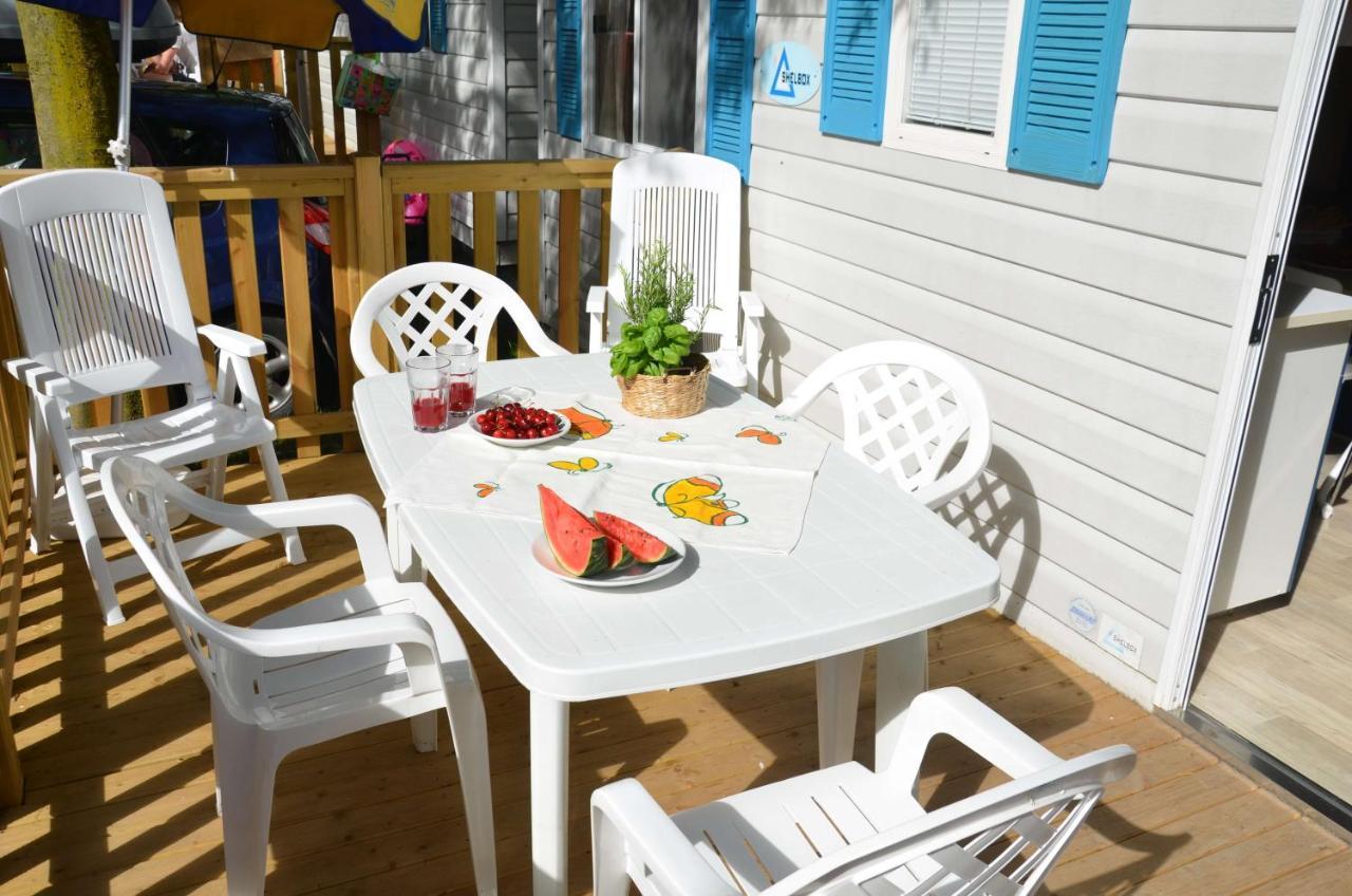 Happy Camp Mobile Homes In Camping Villaggio Internazionale San Menaio Eksteriør bilde